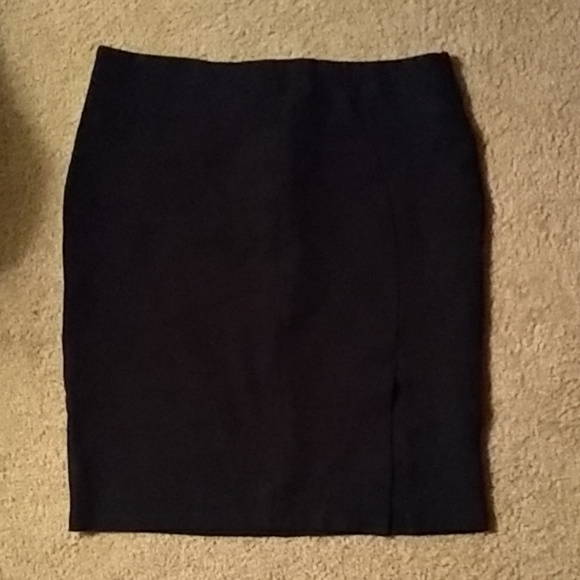 Cute pencil skirt - Picture 2 of 4